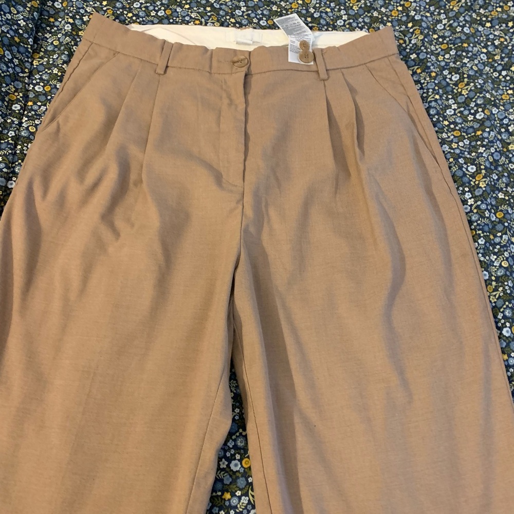 Woman’s Tan Pants